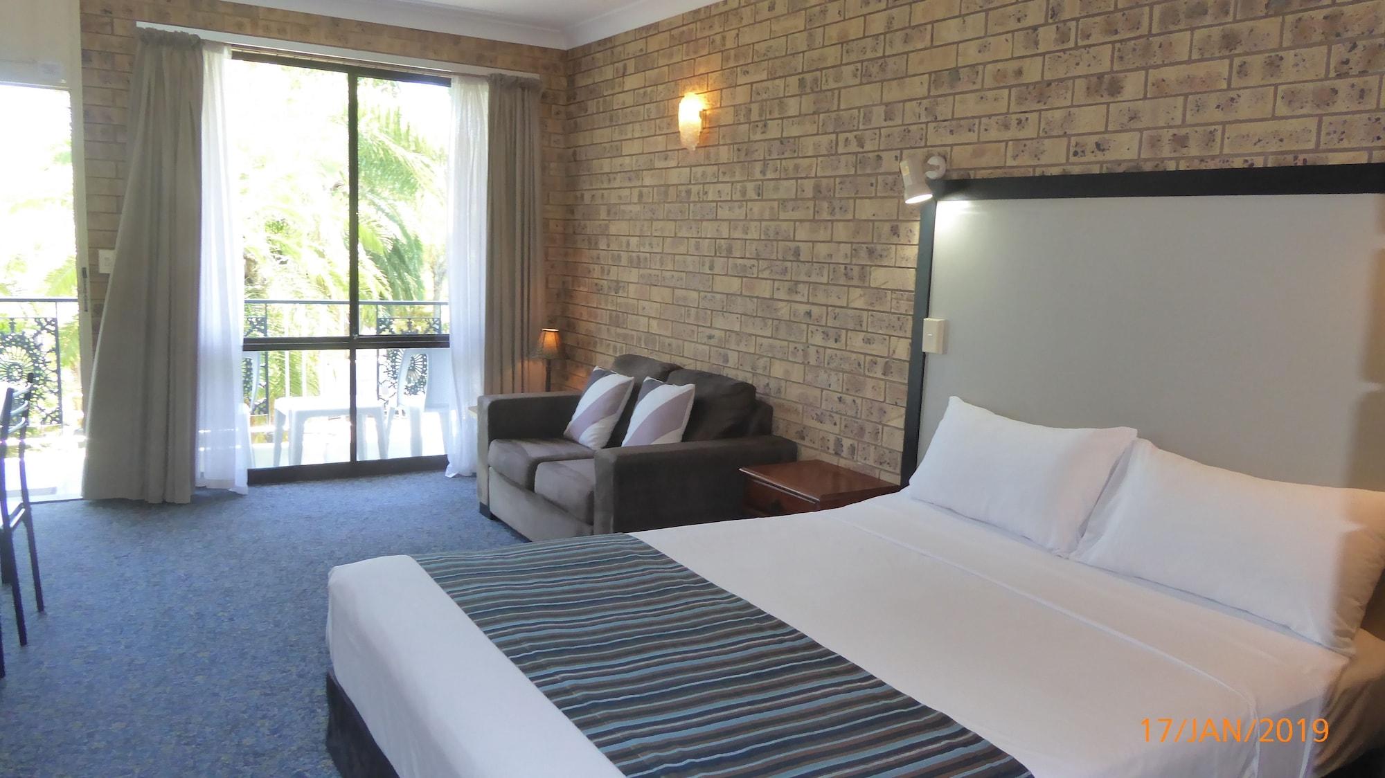 Tower Court Motel - Adults Only Haven Hervey Bay Extérieur photo