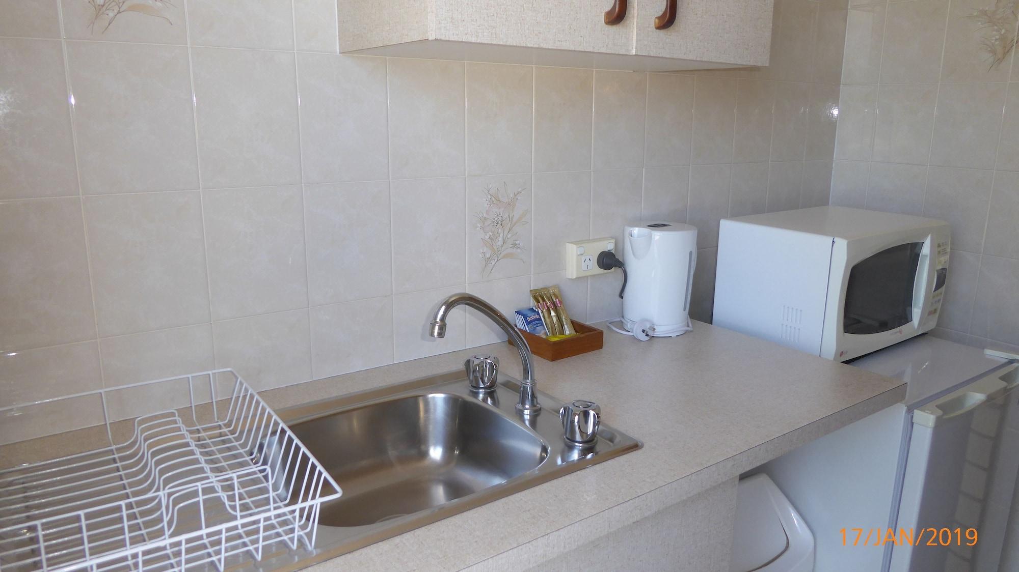 Tower Court Motel - Adults Only Haven Hervey Bay Extérieur photo