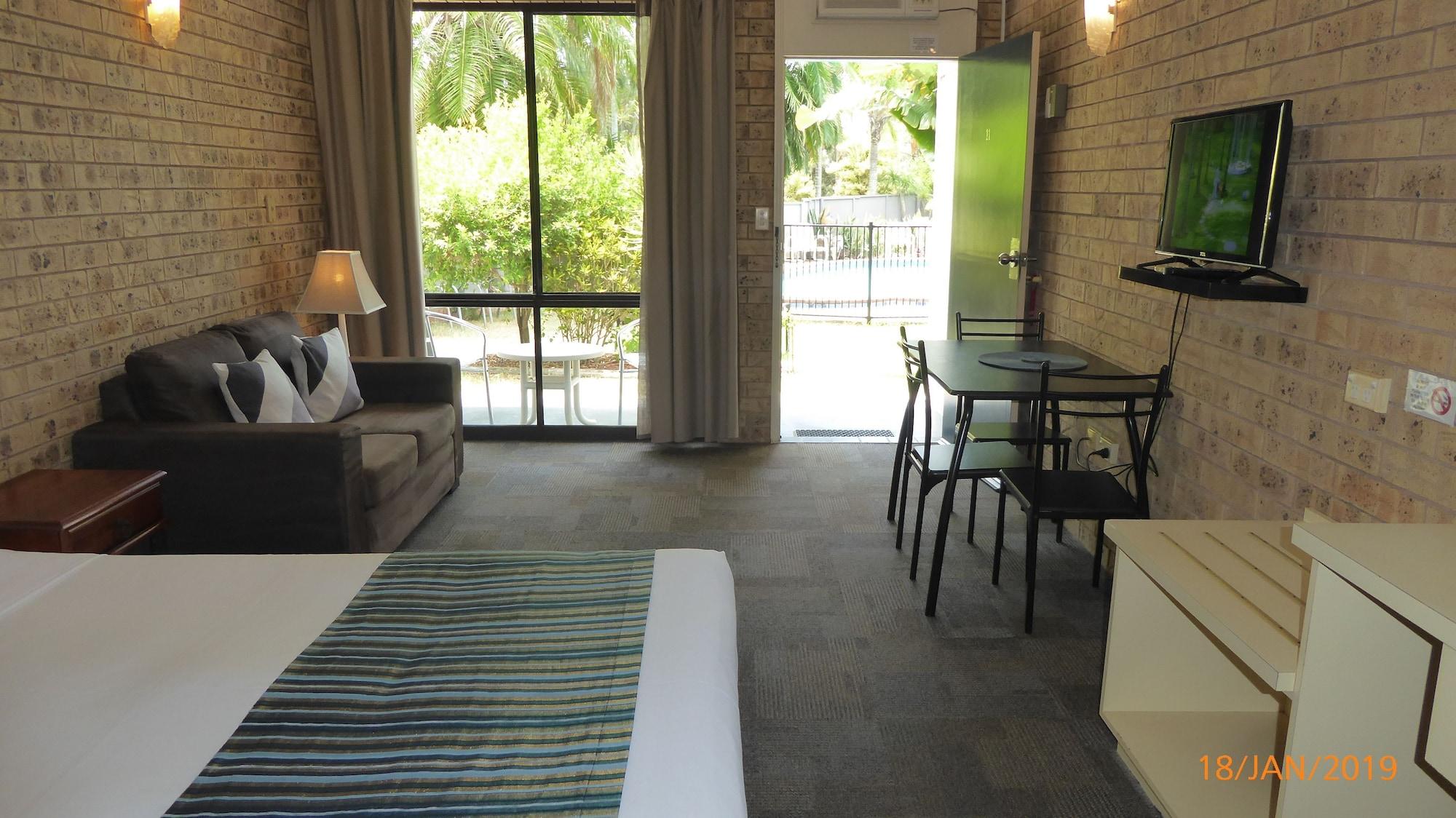 Tower Court Motel - Adults Only Haven Hervey Bay Extérieur photo