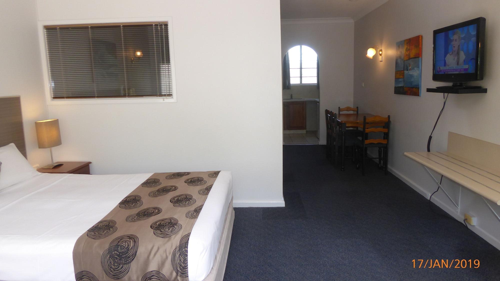 Tower Court Motel - Adults Only Haven Hervey Bay Extérieur photo