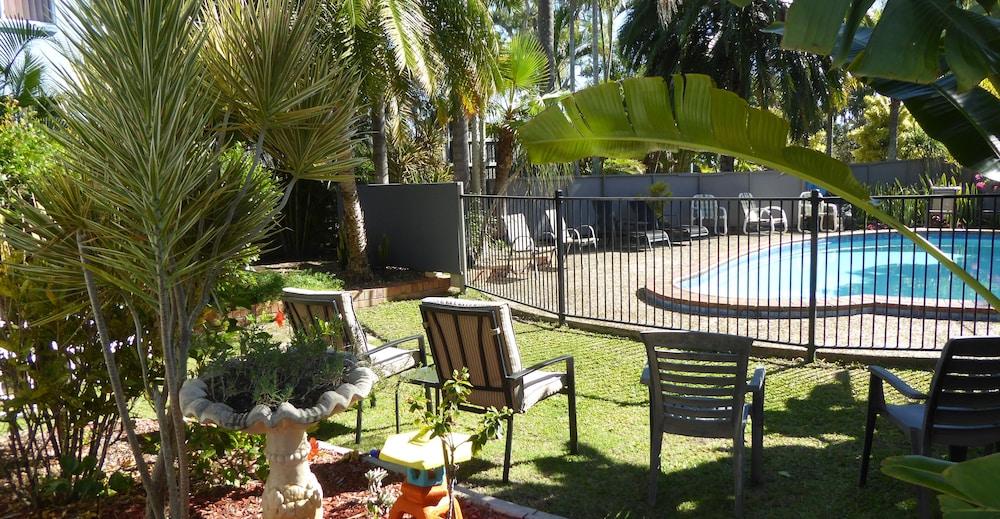 Tower Court Motel - Adults Only Haven Hervey Bay Extérieur photo