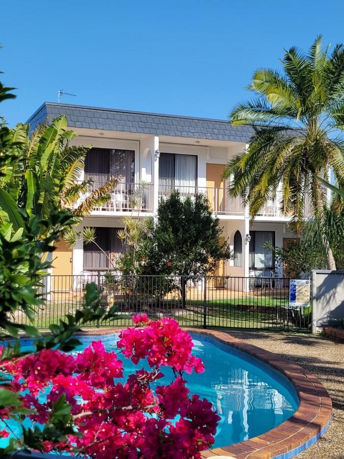 Tower Court Motel - Adults Only Haven Hervey Bay Extérieur photo