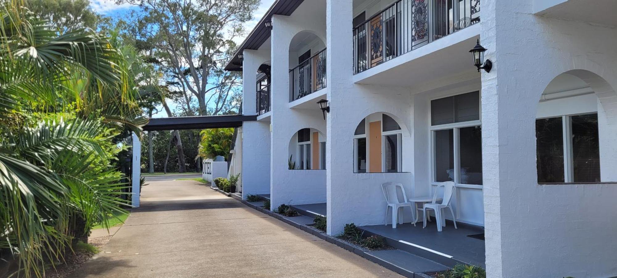 Tower Court Motel - Adults Only Haven Hervey Bay Extérieur photo