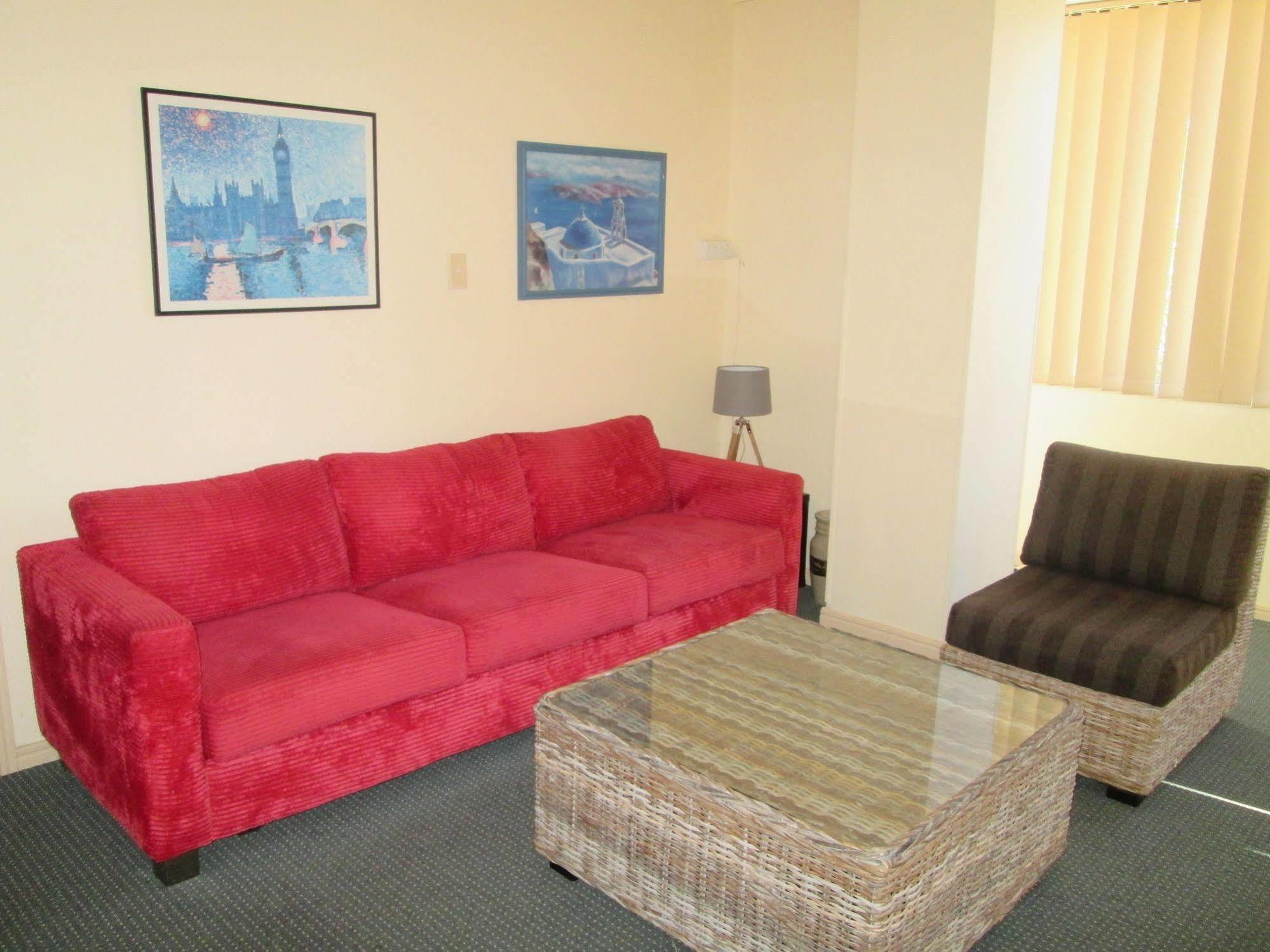 Tower Court Motel - Adults Only Haven Hervey Bay Extérieur photo