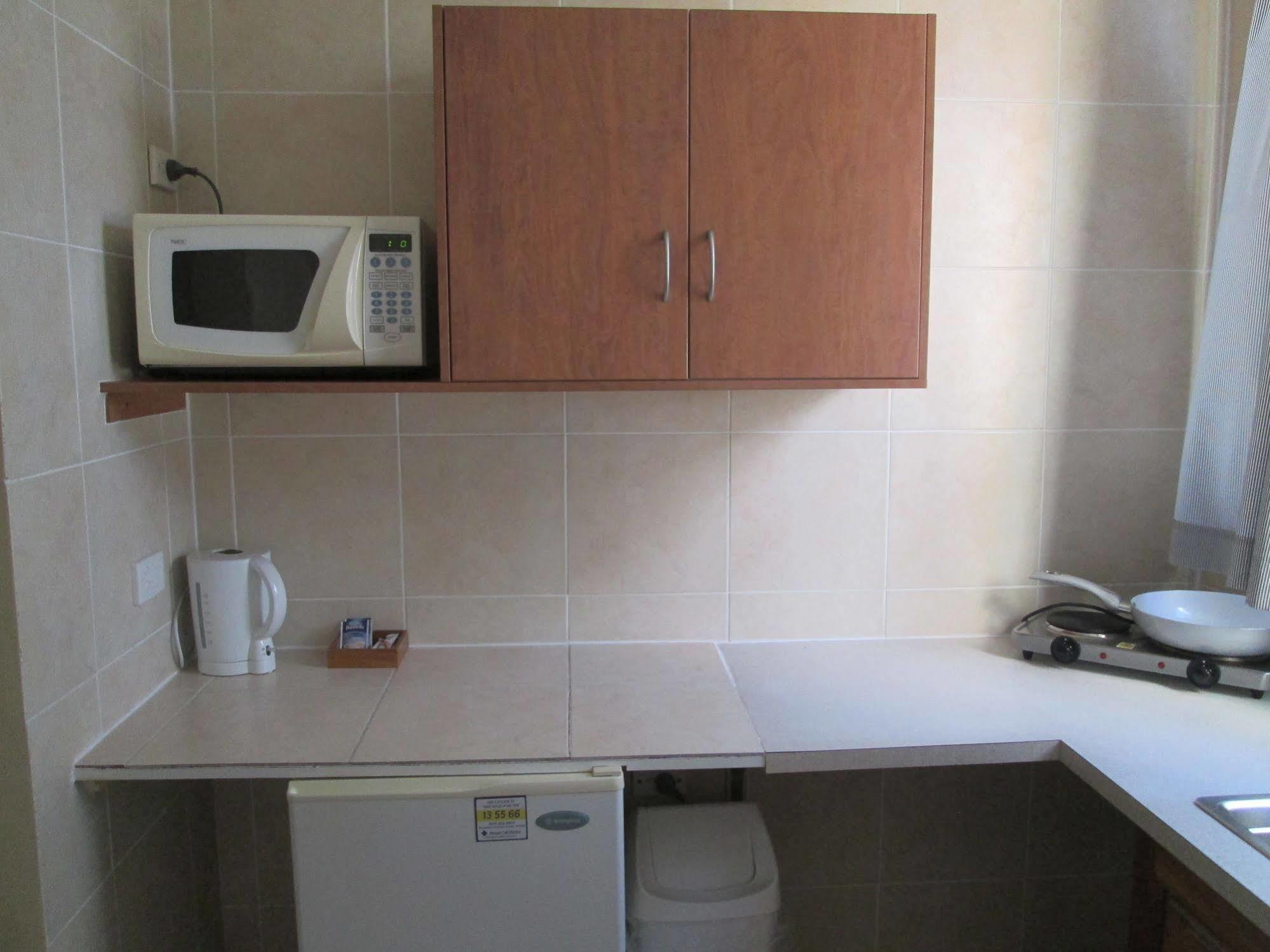 Tower Court Motel - Adults Only Haven Hervey Bay Extérieur photo